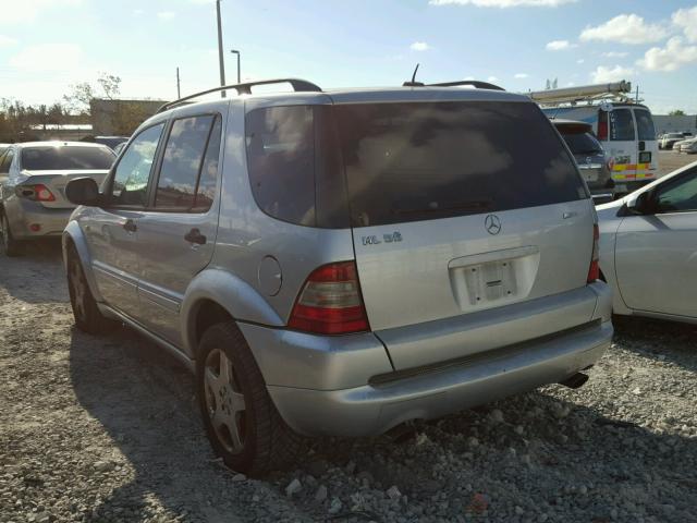 4JGAB74E91A250258 - 2001 MERCEDES-BENZ ML 55 SILVER photo 3