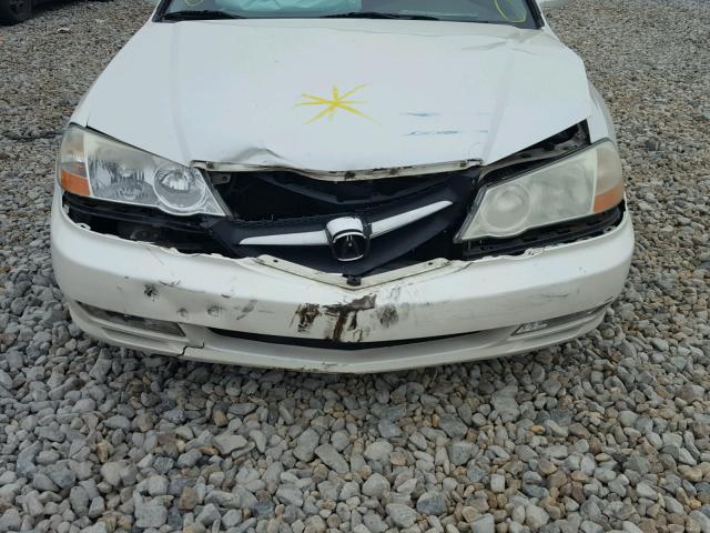 19UUA566X3A051559 - 2003 ACURA 3.2TL WHITE photo 9