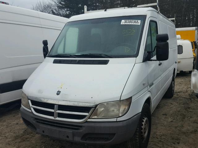 WD0PD644255847249 - 2005 DODGE SPRINTER 2 WHITE photo 2