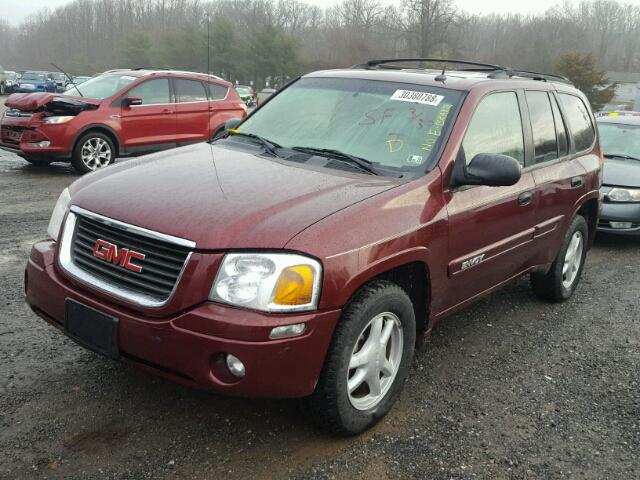 1GKDT13S052118755 - 2005 GMC ENVOY MAROON photo 2