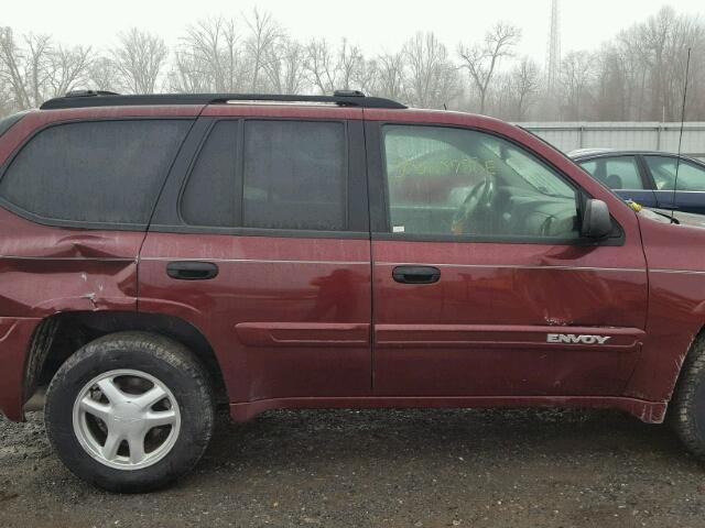 1GKDT13S052118755 - 2005 GMC ENVOY MAROON photo 9