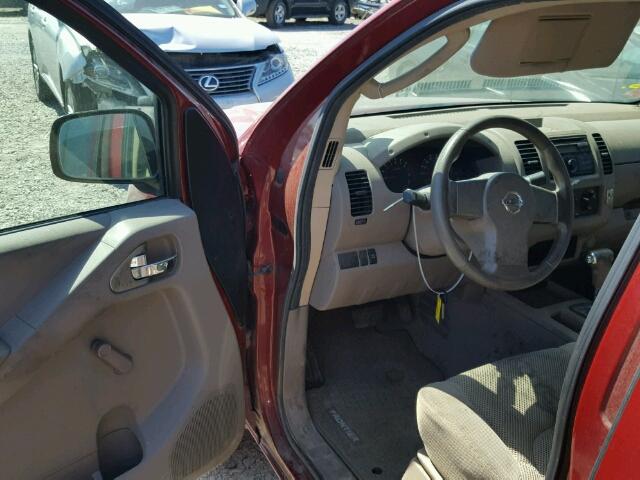 1N6AD07U38C427293 - 2008 NISSAN FRONTIER C RED photo 9