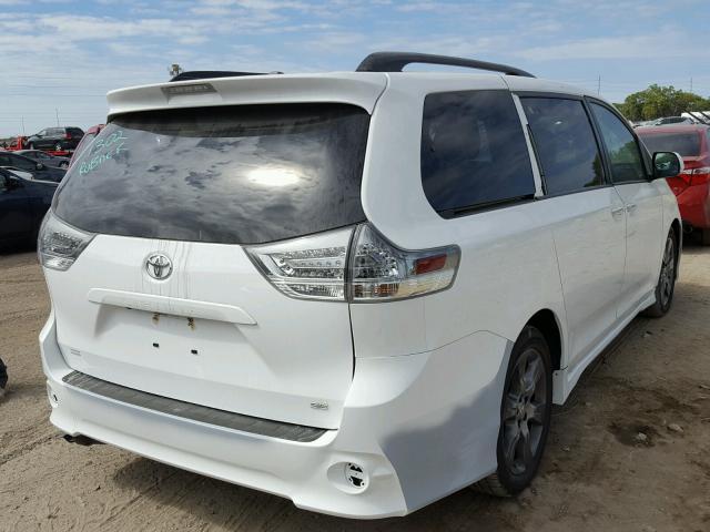 5TDXK3DC3GS759425 - 2016 TOYOTA SIENNA SE WHITE photo 4