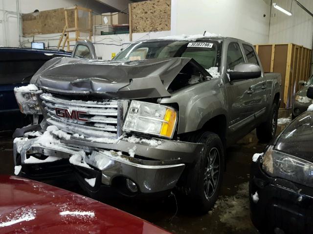 3GTEK33369G256420 - 2009 GMC SIERRA K15 GRAY photo 2