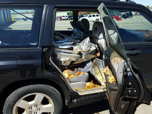 JF1SF65652G750176 - 2002 SUBARU FORESTER S Սև լուսանկար 6