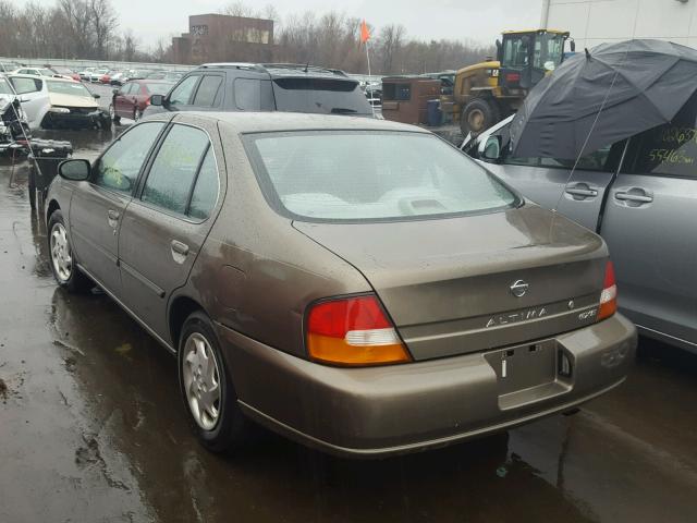 1N4DL01D7WC143924 - 1998 NISSAN ALTIMA XE GOLD photo 3