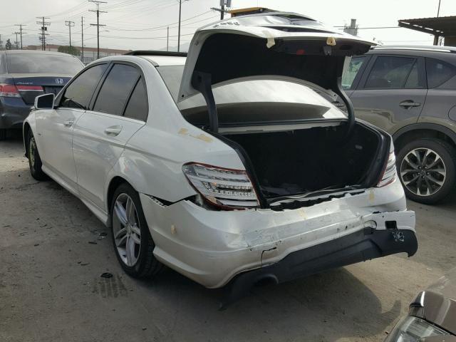 WDDGF4HB0CA658769 - 2012 MERCEDES-BENZ C 250 WHITE photo 3