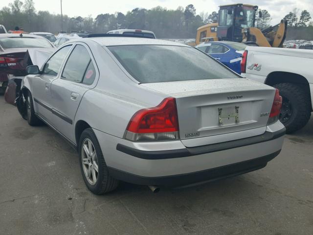 YV1RS61R122191463 - 2002 VOLVO S60 SILVER photo 3