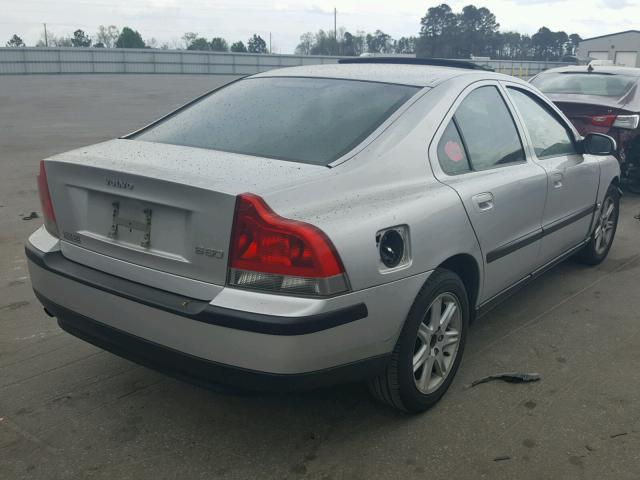 YV1RS61R122191463 - 2002 VOLVO S60 SILVER photo 4