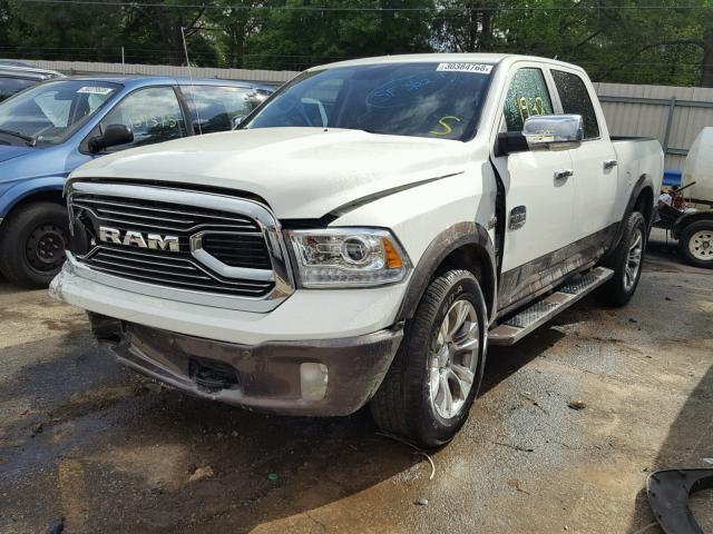 1C6RR7PT3JS194378 - 2018 RAM 1500 LONGH WHITE photo 2