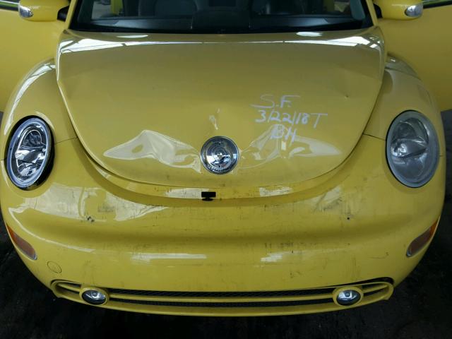 3VWCD31C84M413540 - 2004 VOLKSWAGEN NEW BEETLE 黄色 照片 7