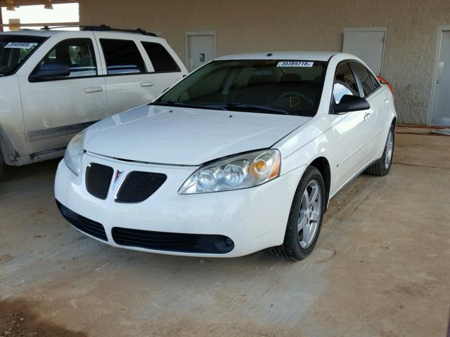 1G2ZG58N574276844 - 2007 PONTIAC G6 BASE WHITE photo 2