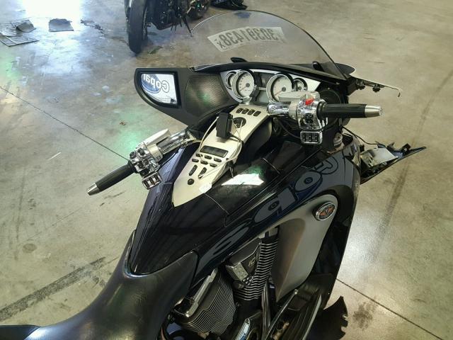 5VPSD36D193002281 - 2009 VICTORY MOTORCYCLES VISION TOU BLACK photo 5