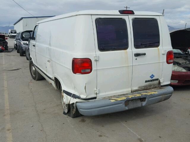 2B7JB21T52K137598 - 2002 DODGE RAM VAN B2 WHITE photo 3