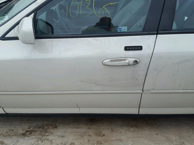 1LNHM87AX5Y626812 - 2005 LINCOLN LS WHITE photo 9