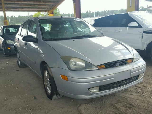 3FAFP37354R126938 - 2004 FORD FOCUS ZX5 SILVER photo 1