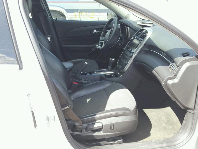 1G11C5SA1GU146241 - 2016 CHEVROLET MALIBU LIM Սպիտակ լուսանկար 5