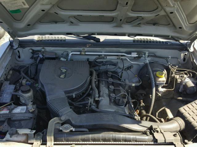 1N6DD26T24C407628 - 2004 NISSAN FRONTIER K GRAY photo 7