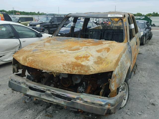 1GCHK23U05F816170 - 2005 CHEVROLET SILVERADO BURN photo 2