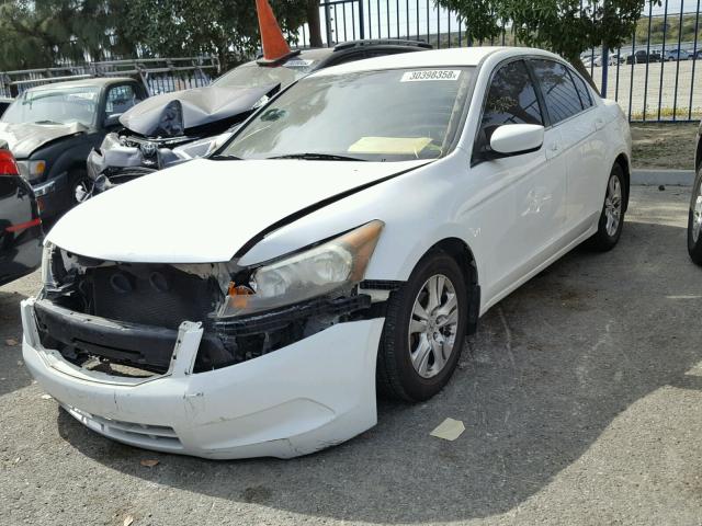 JHMCP26418C040613 - 2008 HONDA ACCORD LXP WHITE photo 2