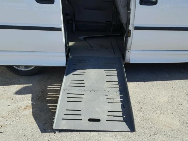 1GBDV13W68D198228 - 2008 CHEVROLET UPLANDER I 白色 照片 10