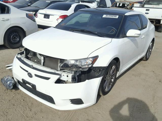 JTKJF5C76B3005805 - 2011 TOYOTA SCION TC 白色 照片 2