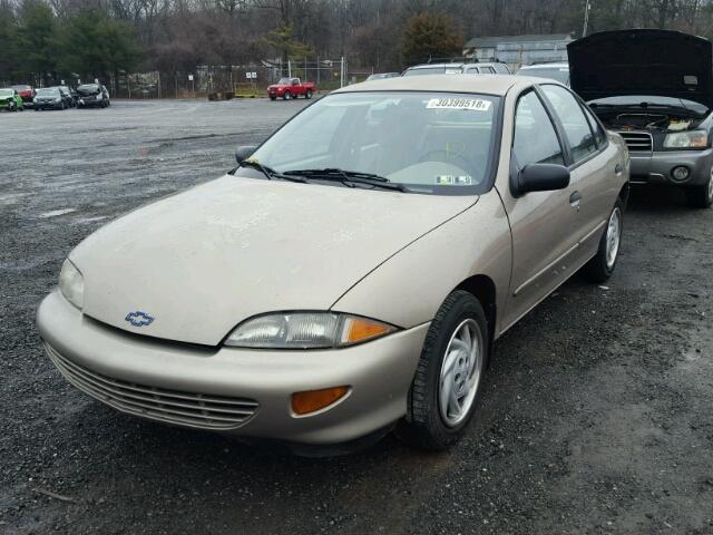 1G1JF5249X7269107 - 1999 CHEVROLET CAVALIER L GOLD photo 2