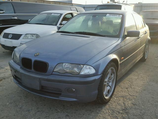WBAAV53431FT00421 - 2001 BMW 330 I BLUE photo 2