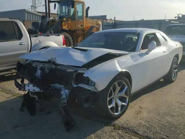 2C3CDZAG5GH145675 - 2016 DODGE CHALLENGER WHITE photo 2