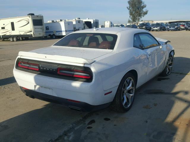 2C3CDZAG5GH145675 - 2016 DODGE CHALLENGER WHITE photo 4