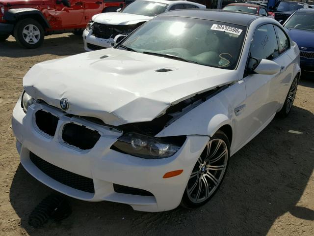 WBSKG9C59BE369194 - 2011 BMW M3 WHITE photo 2