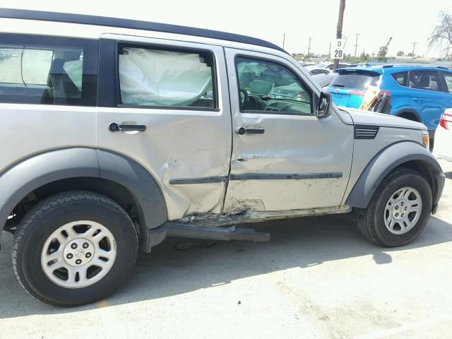 1D8GU28K18W252841 - 2008 DODGE NITRO SXT BEIGE photo 9