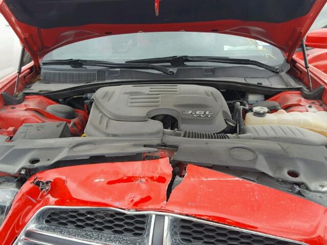 2C3CDXBG1EH353603 - 2014 DODGE CHARGER SE RED photo 7