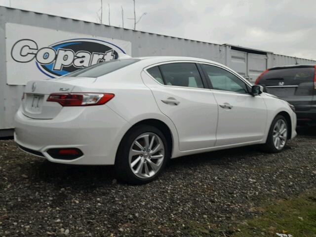 19UDE2F78GA005083 - 2016 ACURA ILX PREMIU WHITE photo 4