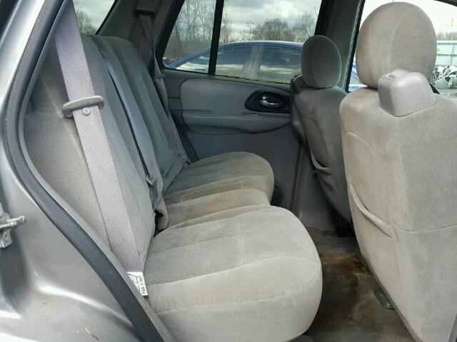 1GNDT13S672109726 - 2007 CHEVROLET TRAILBLAZE GRAY photo 6