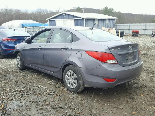 KMHCT4AE7GU012733 - 2016 HYUNDAI ACCENT SE GRAY photo 3