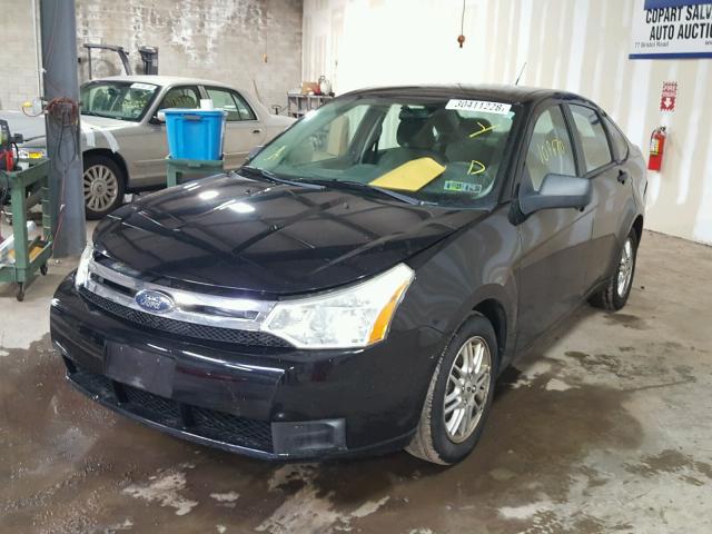 1FAHP35N79W229358 - 2009 FORD FOCUS SE BLACK photo 2