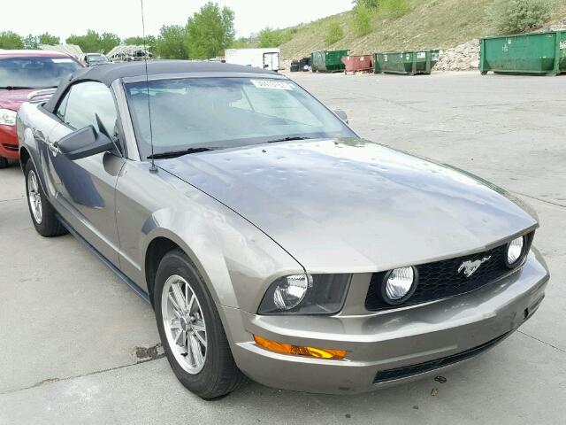 1ZVFT84N655223575 - 2005 FORD MUSTANG BROWN photo 1
