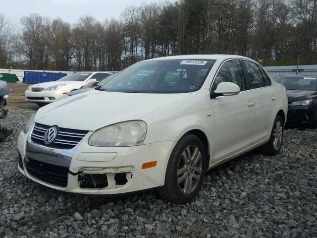 3VWEF71K57M181310 - 2007 VOLKSWAGEN JETTA WOLF WHITE photo 2