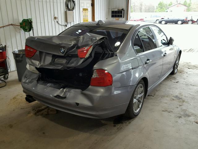 WBAPK7C59AA460467 - 2010 BMW 328 XI GRAY photo 4