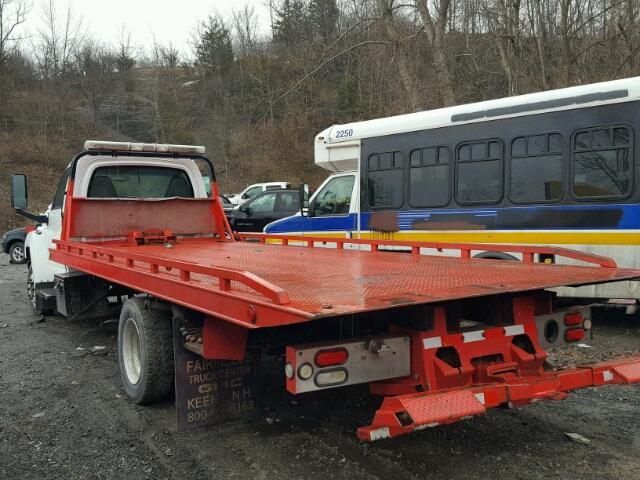 NJ268D - 2008 CHEVROLET C6500 C6C0 WHITE photo 3