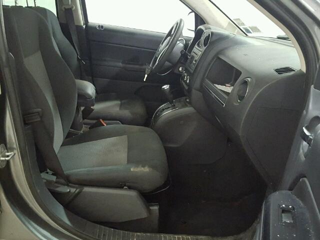 1C4NJDBBXCD650413 - 2012 JEEP COMPASS SP CHARCOAL photo 5