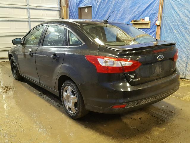 1FAHP3F28CL130108 - 2012 FORD FOCUS SE BLACK photo 3