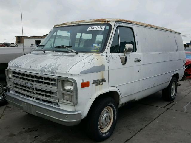 1GCEG25K5L7131203 - 1990 CHEVROLET G20 WHITE photo 2