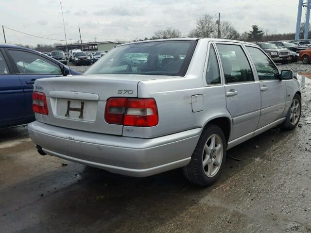 YV1LS5648W1439751 - 1998 VOLVO S70 GLT SILVER photo 4