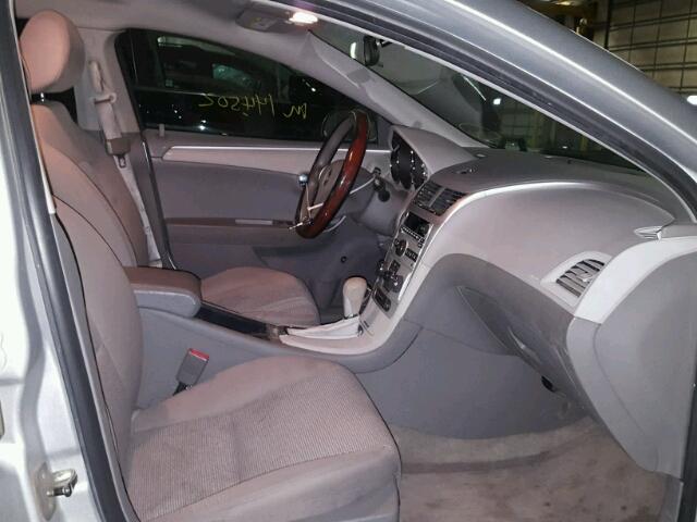 1G1ZA5E14BF349982 - 2011 CHEVROLET MALIBU LS ვერცხლისფერი ფოტო 5