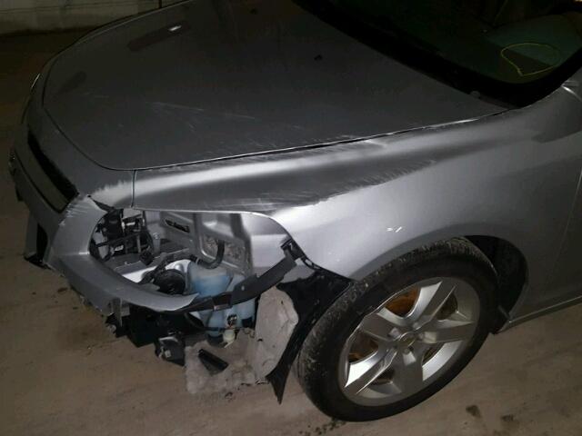 1G1ZA5E14BF349982 - 2011 CHEVROLET MALIBU LS ვერცხლისფერი ფოტო 9