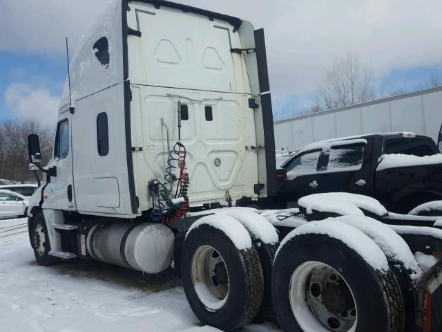 1FUJGLBG3CSBW7260 - 2012 FREIGHTLINER CASCADIA 1 WHITE photo 3