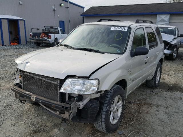 4M2CU39H67KJ21555 - 2007 MERCURY MARINER HE WHITE photo 2