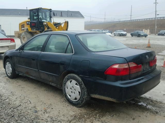 1HGCG1645WA010925 - 1998 HONDA ACCORD LX GREEN photo 3